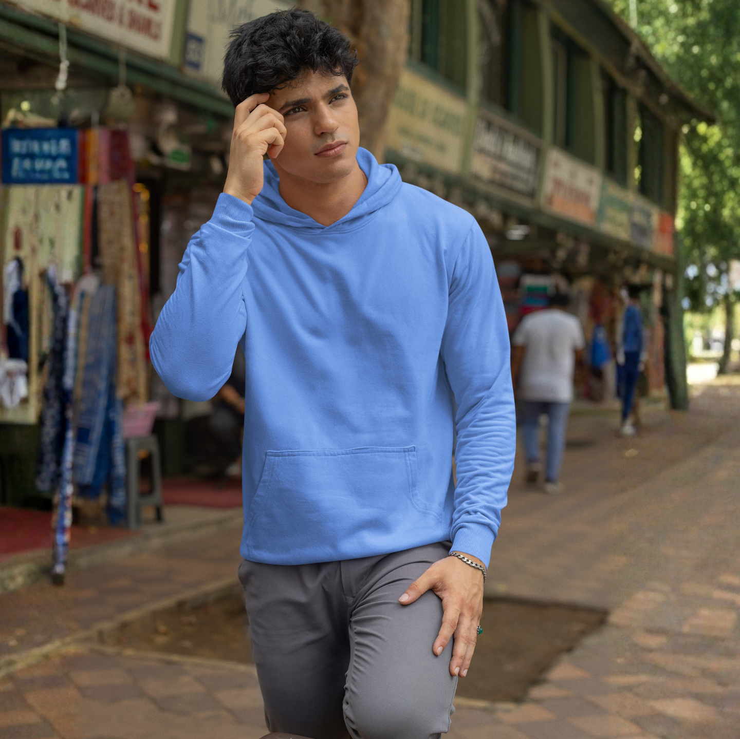 My Brain Has 47 Tabs Open – Hoodie Big Letters | Buuble