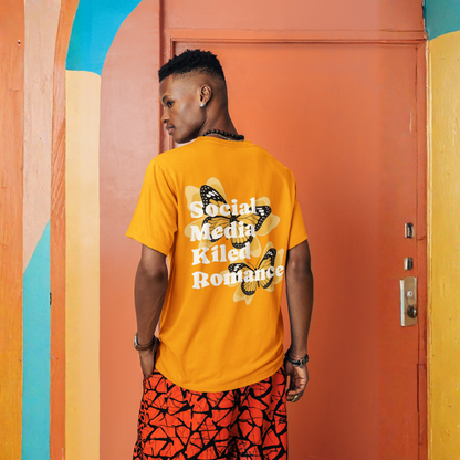 Social Media Killed Romance – Buuble T-Shirt